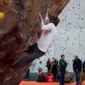 ewan-on-the-tricky-tan-boulder